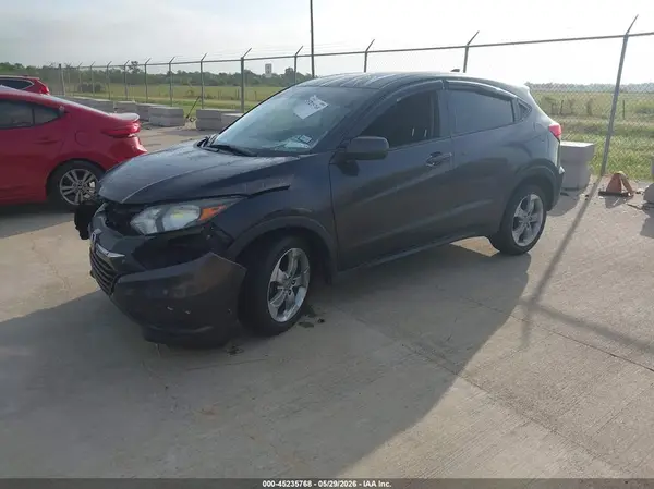 3CZRU5H32HM725478 2017 HONDA HR-V - Image 2