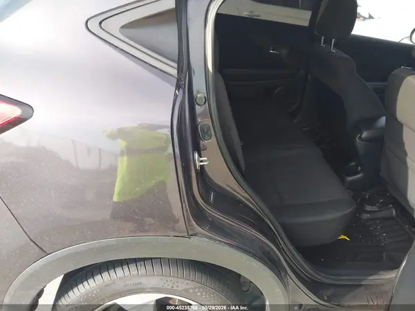 3CZRU5H32HM725478 2017 HONDA HR-V - Image 8