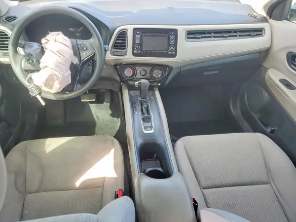 3CZRU5H32HM727294 2017 HONDA HR-V - Image 8