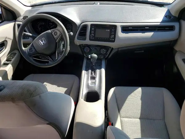 3CZRU5H32HM727585 2017 HONDA HR-V - Image 8