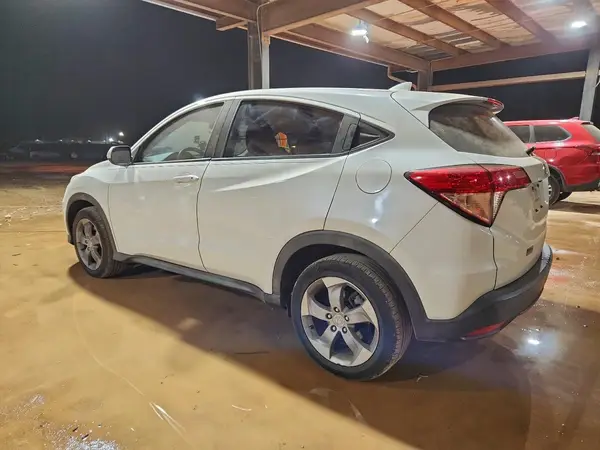 3CZRU5H32JM705429 2018 HONDA HR-V - Image 2