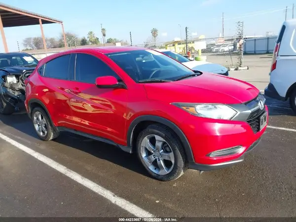 3CZRU5H32JM715457 2018 HONDA HR-V - Image 1