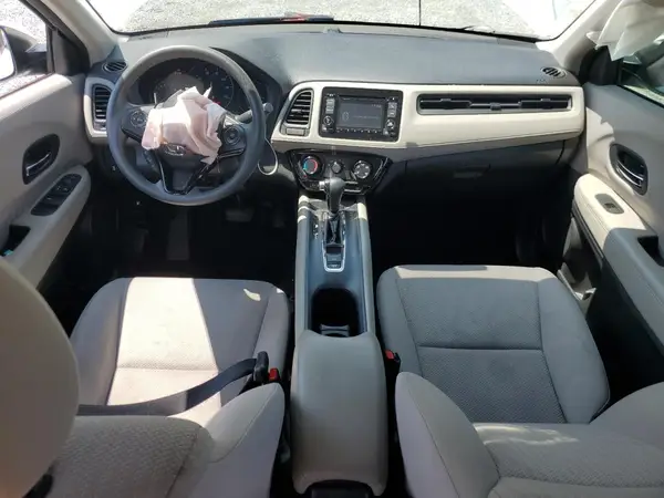 3CZRU5H32JM718598 2018 HONDA HR-V - Image 8