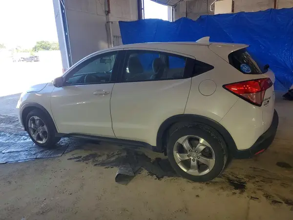 3CZRU5H32JM720562 2018 HONDA HR-V - Image 2