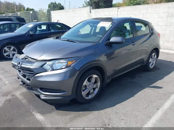 3CZRU5H32JM722036 2018 HONDA HR-V - Image 2