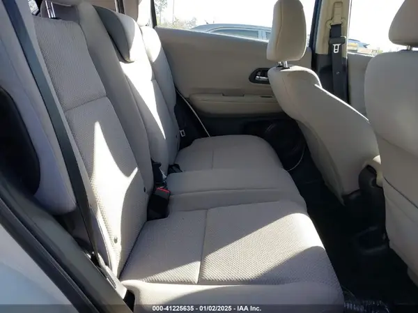 3CZRU5H32JM722330 2018 HONDA HR-V - Image 8