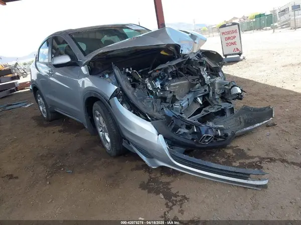 3CZRU5H32KG701297 2019 HONDA HR-V - Image 1