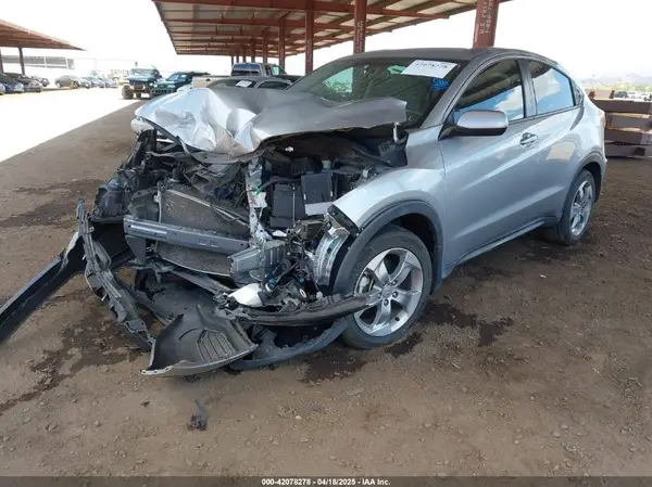 3CZRU5H32KG701297 2019 HONDA HR-V - Image 2