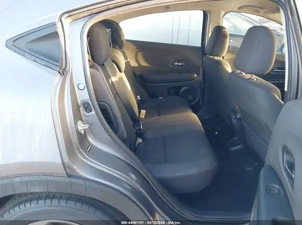 3CZRU5H32KG704040 2019 HONDA HR-V - Image 8