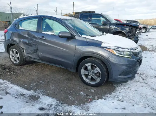 3CZRU5H32KG706273 2019 HONDA HR-V - Image 1
