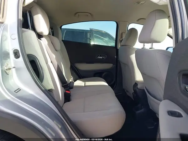 3CZRU5H32KG710212 2019 HONDA HR-V - Image 8