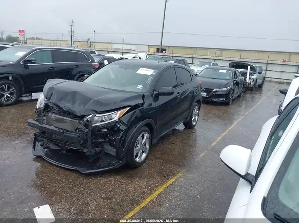 3CZRU5H32KG710565 2019 HONDA HR-V - Image 2