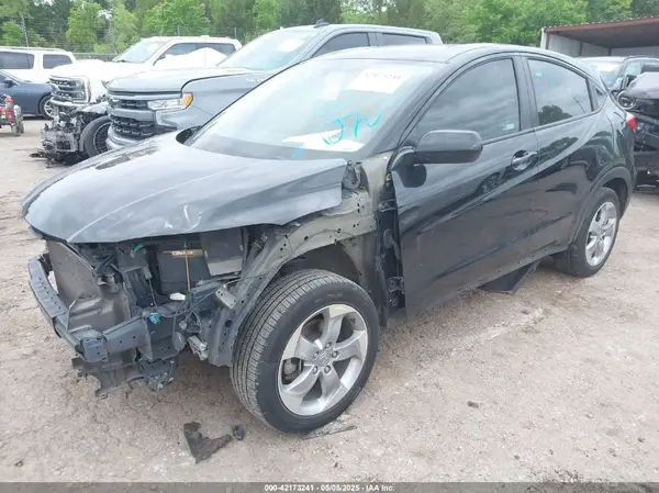3CZRU5H32KG710999 2019 HONDA HR-V - Image 2