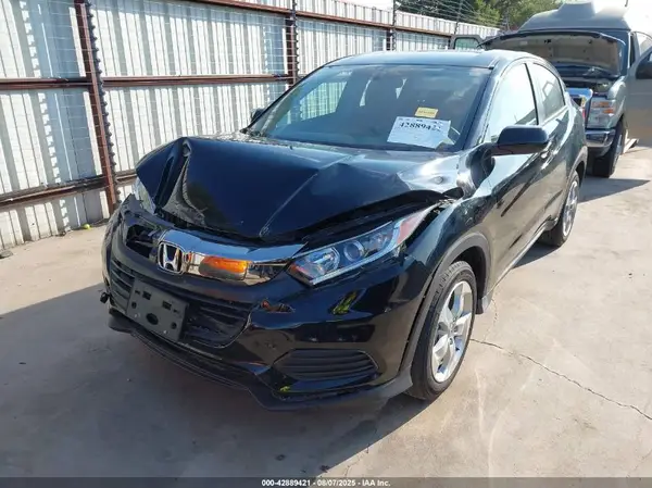 3CZRU5H32LG700152 2020 HONDA HR-V - Image 2
