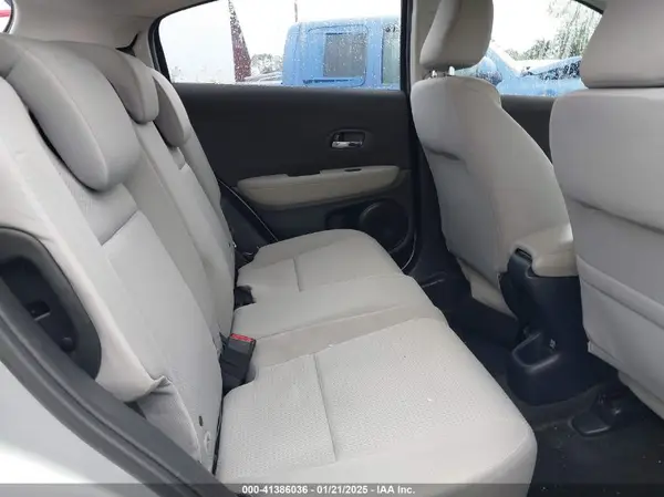 3CZRU5H32LM706826 2020 HONDA HR-V - Image 8