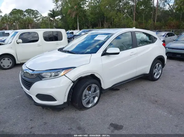 3CZRU5H32LM713744 2020 HONDA HR-V - Image 2