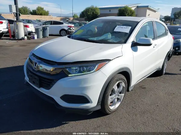 3CZRU5H32MM727970 2021 HONDA HR-V - Image 2