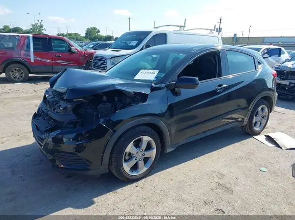 3CZRU5H32NM708143 2022 HONDA HR-V - Image 2