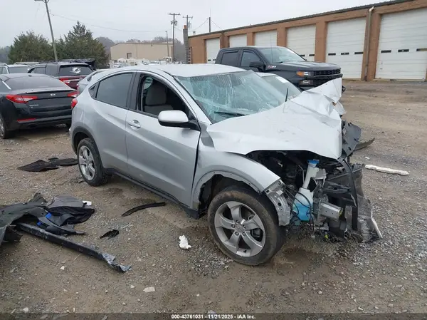 3CZRU5H33GM724614 2016 HONDA HR-V - Image 1
