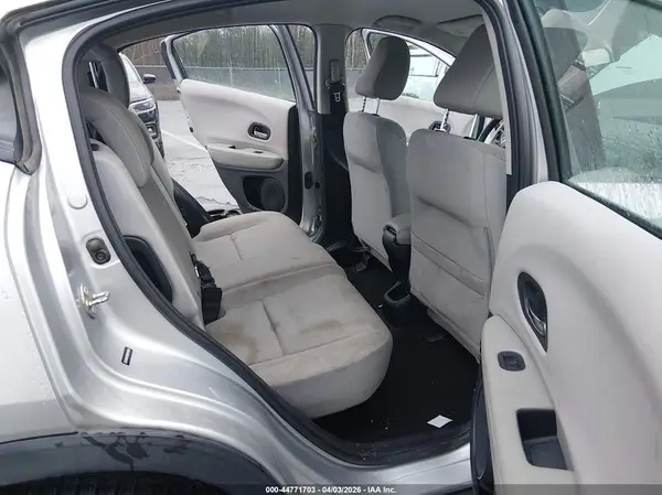 3CZRU5H33GM730929 2016 HONDA HR-V - Image 8