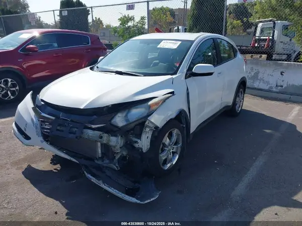 3CZRU5H33GM741705 2016 HONDA HR-V - Image 2