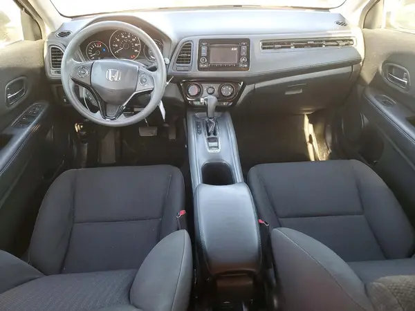 3CZRU5H33HG700085 2017 HONDA HR-V - Image 8