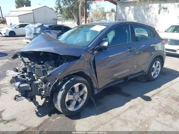 3CZRU5H33HG700524 2017 HONDA HR-V - Image 2