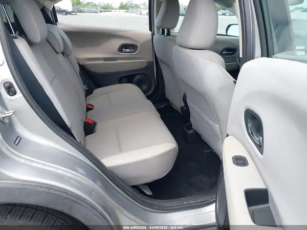 3CZRU5H33HG706307 2017 HONDA HR-V - Image 8
