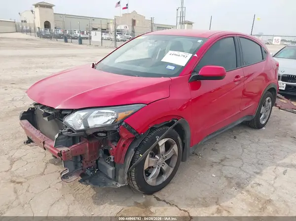 3CZRU5H33HM702971 2017 HONDA HR-V - Image 2