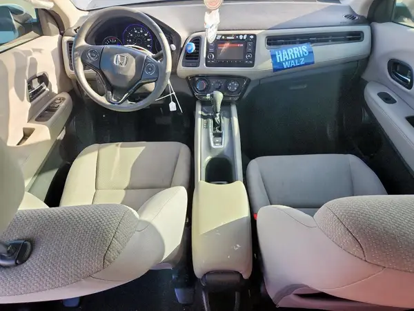 3CZRU5H33HM712139 2017 HONDA HR-V - Image 8