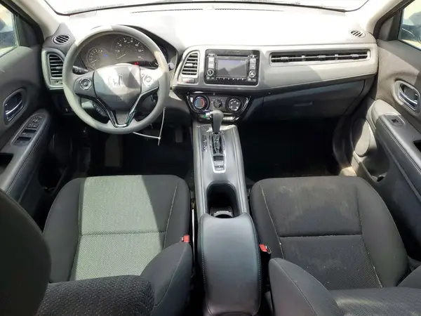3CZRU5H33HM713047 2017 HONDA HR-V - Image 8