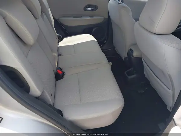 3CZRU5H33HM720810 2017 HONDA HR-V - Image 8