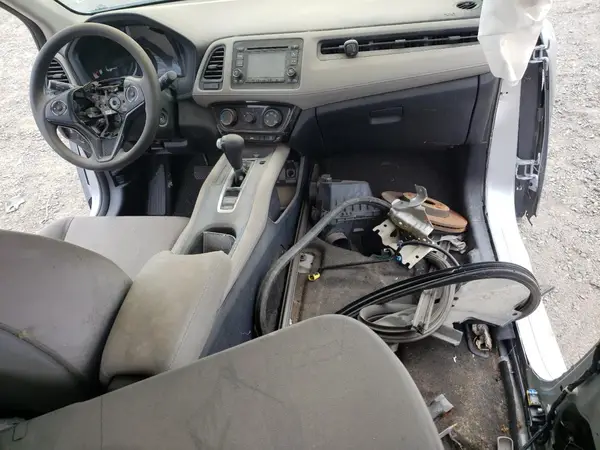 3CZRU5H33HM724386 2017 HONDA HR-V - Image 8