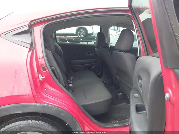 3CZRU5H33JG701128 2018 HONDA HR-V - Image 8