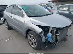 3CZRU5H33JM710851 2018 HONDA HR-V