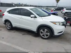 3CZRU5H33JM720585 2018 HONDA HR-V