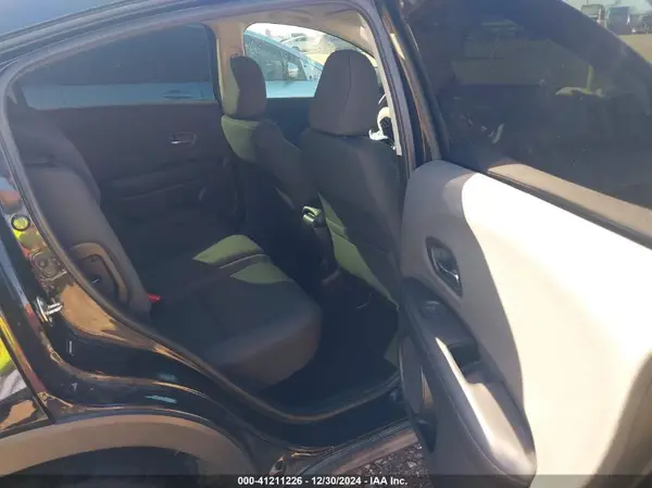 3CZRU5H33KG707965 2019 HONDA HR-V - Image 8