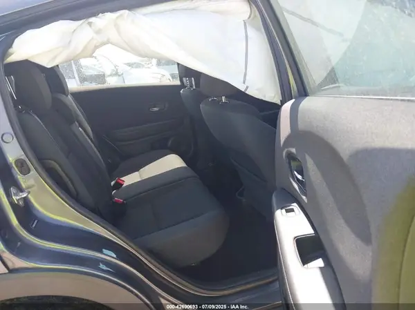 3CZRU5H33KG708470 2019 HONDA HR-V - Image 8