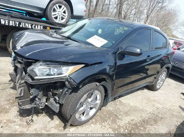 3CZRU5H33KG709036 2019 HONDA HR-V - Image 2