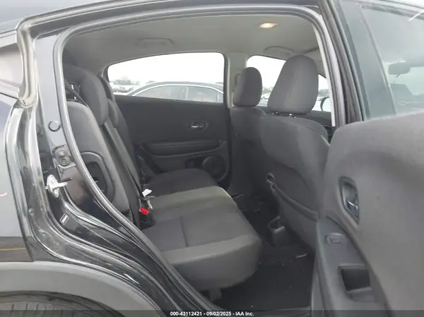 3CZRU5H33KG711210 2019 HONDA HR-V - Image 8