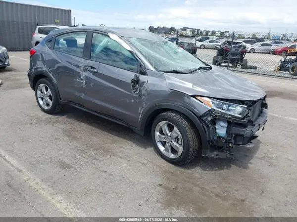 3CZRU5H33KG714592 2019 HONDA HR-V - Image 1