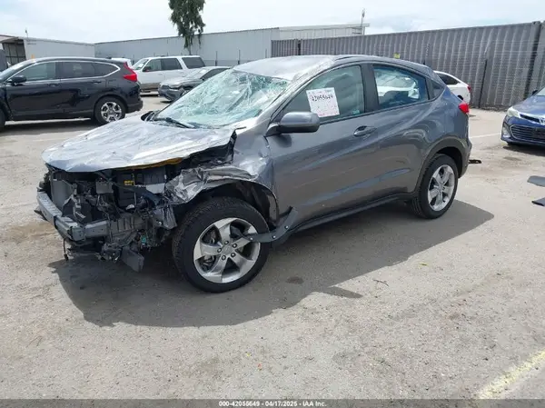 3CZRU5H33KG714592 2019 HONDA HR-V - Image 2