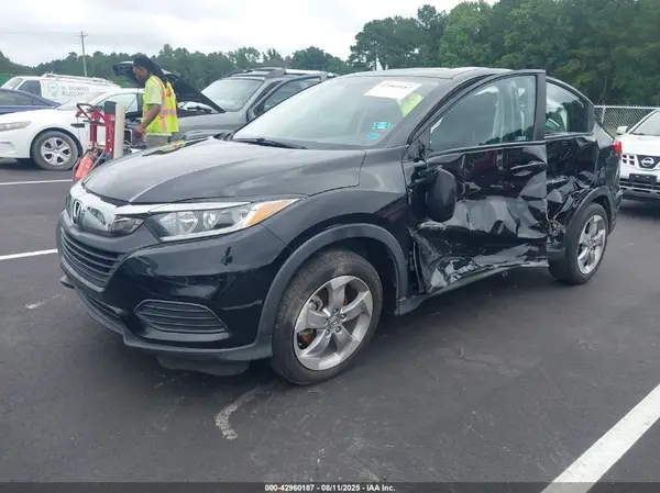 3CZRU5H33KG714673 2019 HONDA HR-V - Image 2