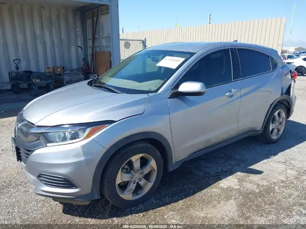 3CZRU5H33KG714687 2019 HONDA HR-V - Image 2