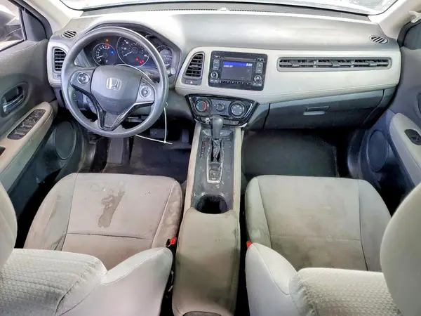 3CZRU5H33KG716620 2019 HONDA HR-V - Image 8