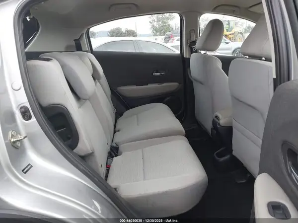 3CZRU5H33LM704101 2020 HONDA HR-V - Image 8