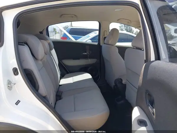3CZRU5H33LM709055 2020 HONDA HR-V - Image 8