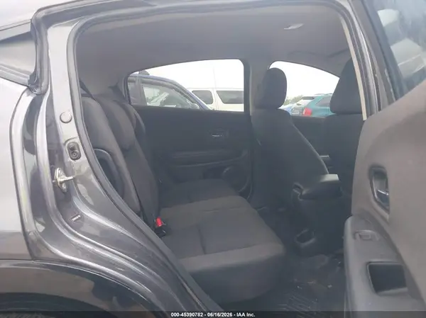 3CZRU5H33LM714188 2020 HONDA HR-V - Image 8