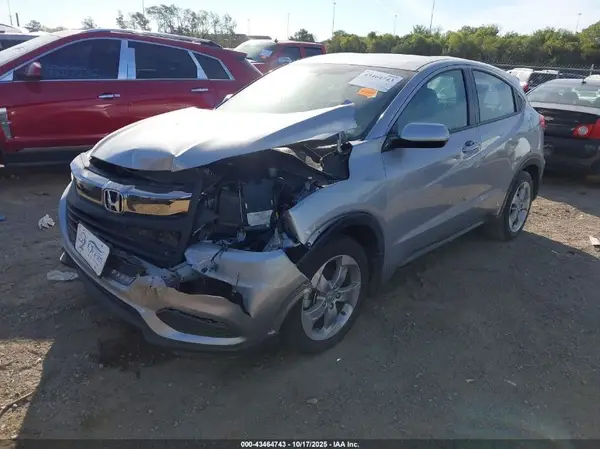 3CZRU5H33LM714773 2020 HONDA HR-V - Image 2