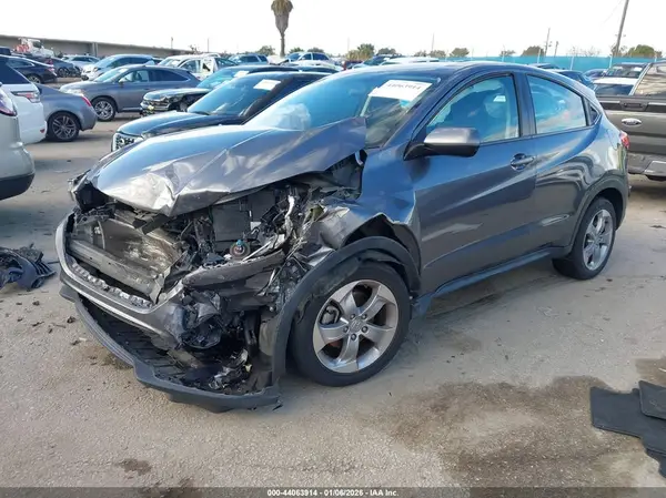 3CZRU5H33MM716413 2021 HONDA HR-V - Image 2